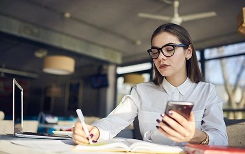 Become a Legal Assistant